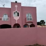 Façade du siège de l’ONG APROSPEN à Ngaoundéré, quartier Baladji II
